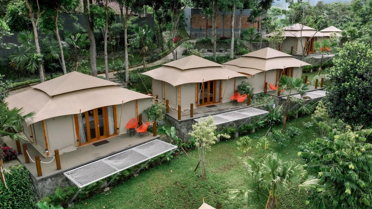 Jsi Resort Puncak Buitenkant foto